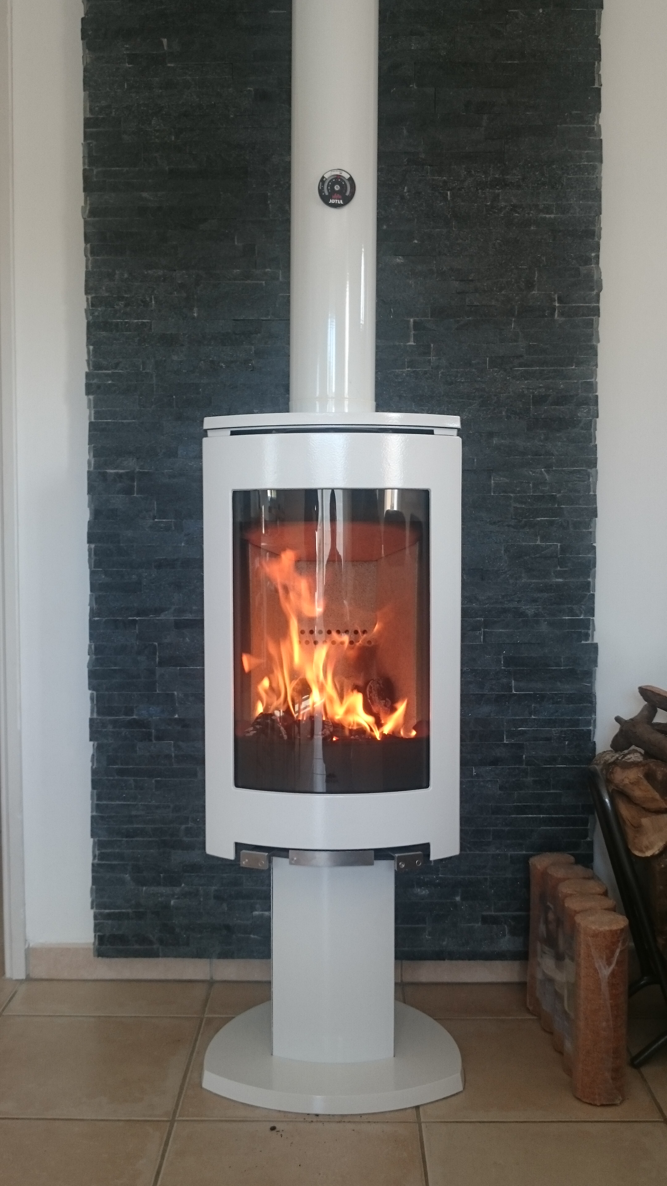 Exemple de poêle moderne